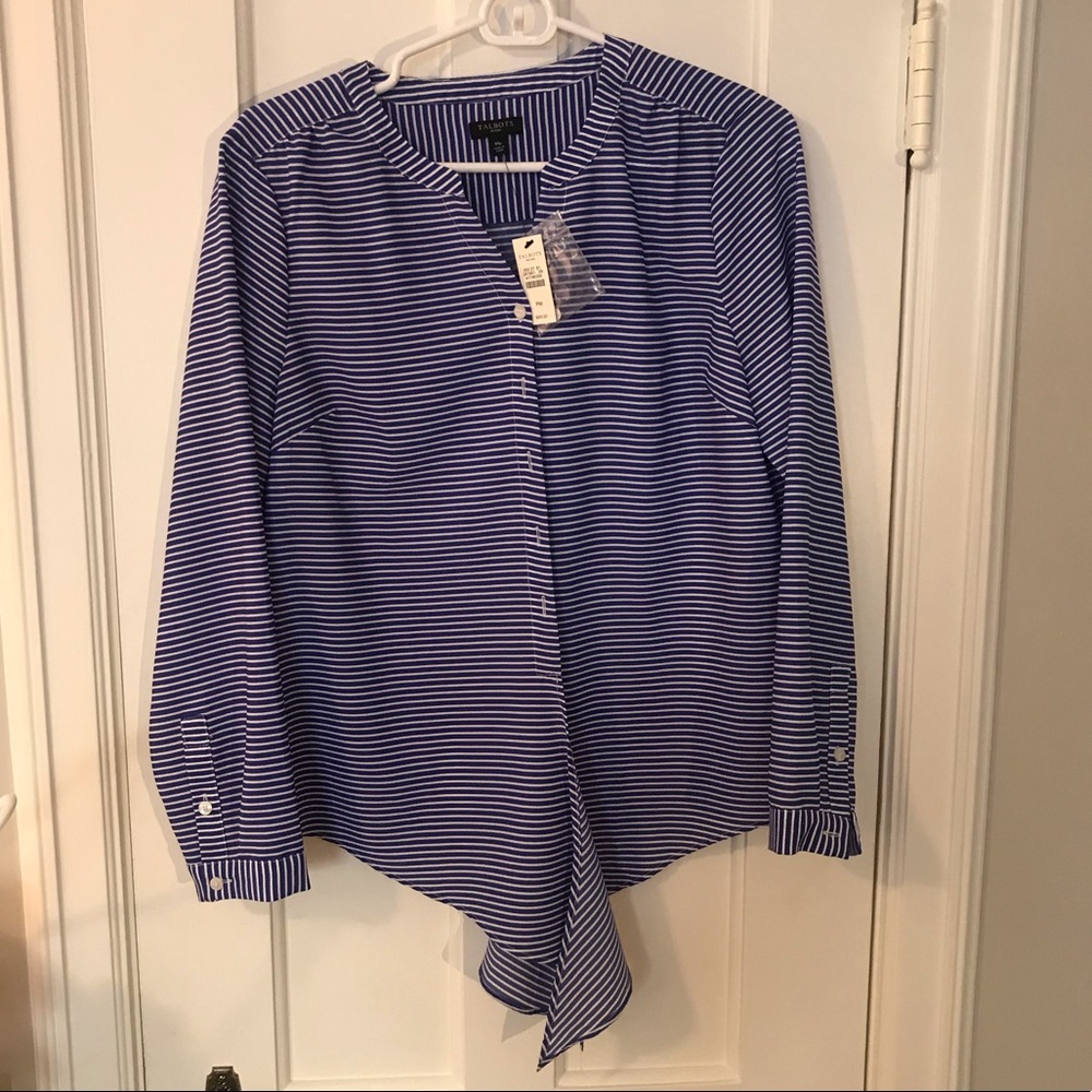Lightweight button down with tie.